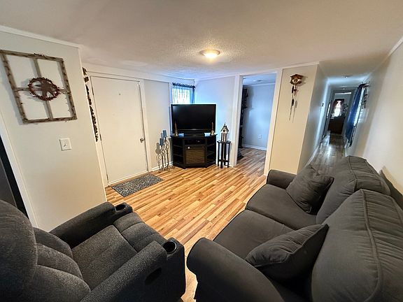 3rd image of 229 Miller St #C-6