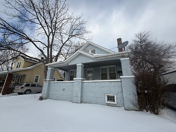 2nd image of 7615 Yacht Ave #2