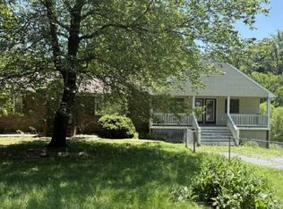 1243 Thornbird Pl, Huddleston, VA 24104