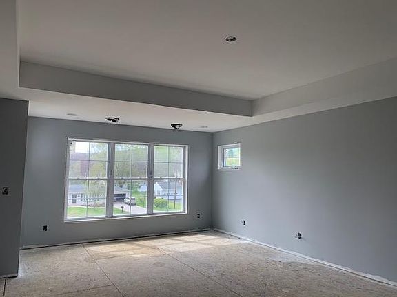 4th image of 18 Milton Ln