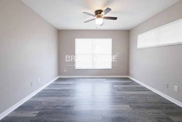 2406 S Lake Ave — Photo 11
