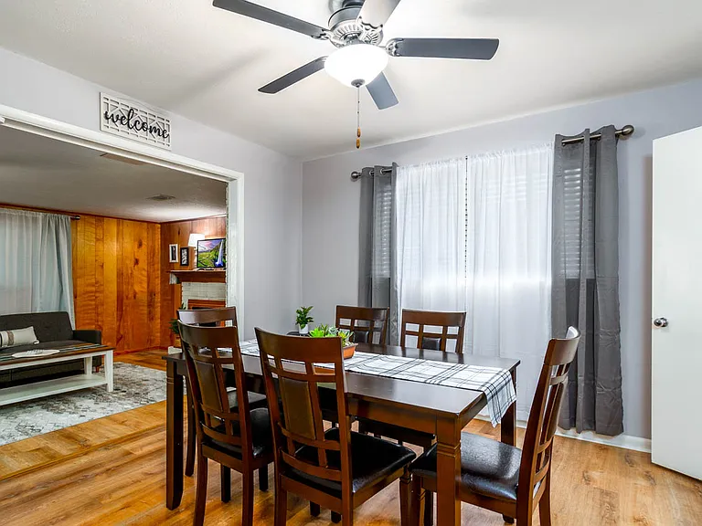 312 Warren St — Photo 10