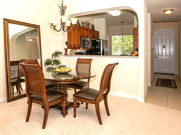4th image of 3500 Oaks Clubhouse Drive #202