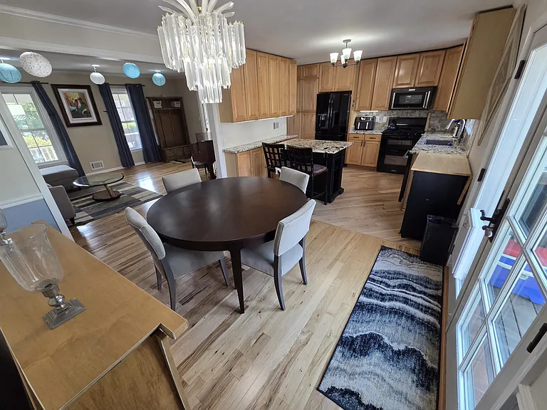 8001 Postoak Rd — Photo 5