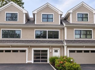 1525 Beacon St #3, Newton, MA 02468