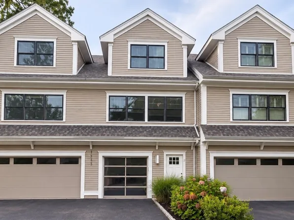 1525 Beacon St #3, Newton, MA 02468