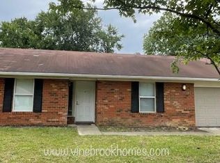 107 Viola Ct, Raeford, NC 28376