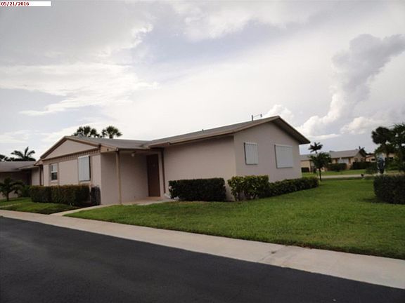 3rd image of 2823 Crosley Dr W APT I