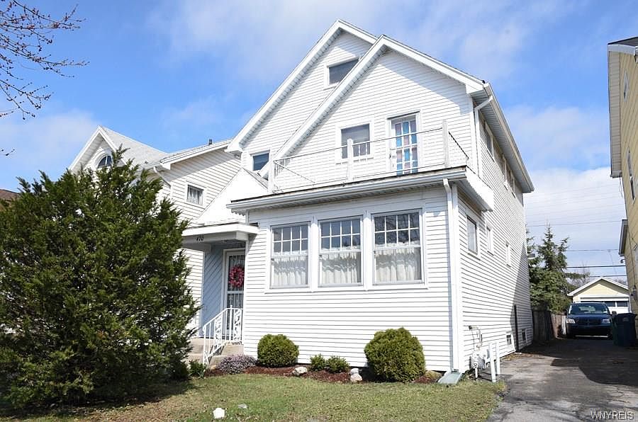 1st image of 470 Taunton Pl