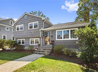 31 Geneva Ter, Fairfield, CT 06824