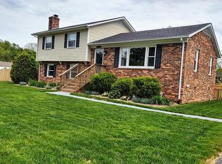 9283 Totopotomoy Trl, Ashland, VA 23005