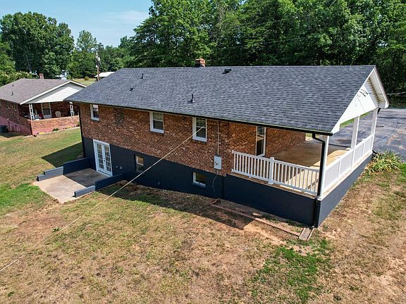 4th image of 3805 Shula Dr