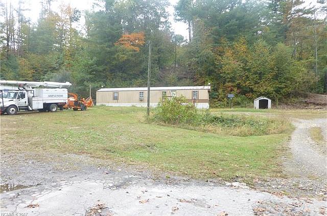 2nd image of 1669 Charlotte Hwy