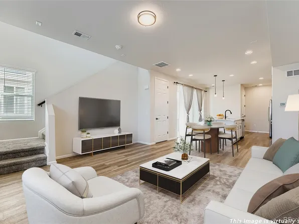 24374 E 42nd Avenue, Aurora, CO 80019