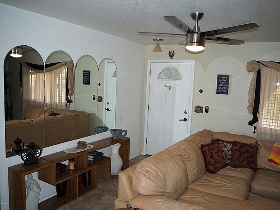 4th image of 59 Alamo Ln