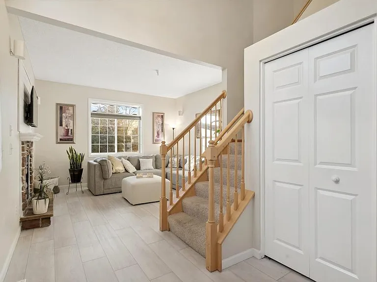 17610 Hackberry Ct — Photo 7