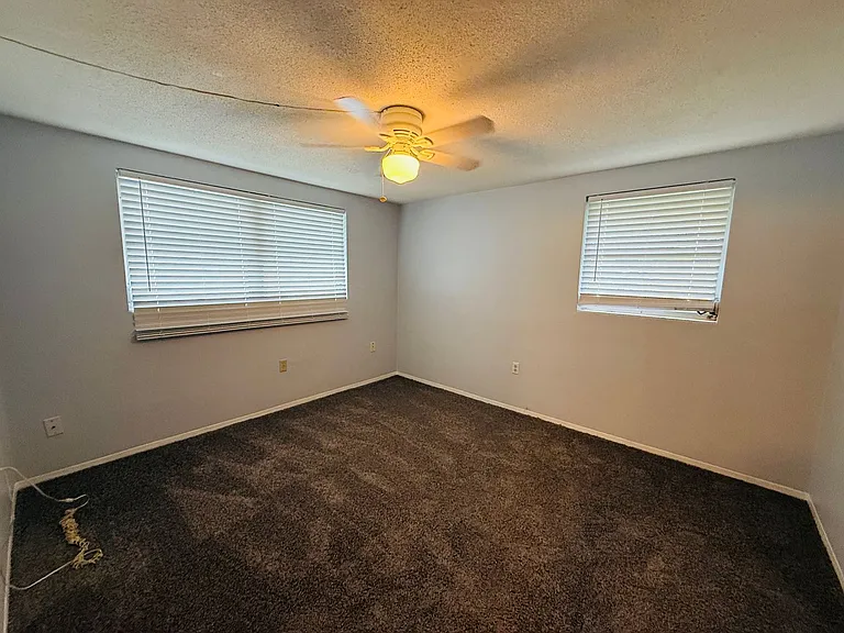 7910 Lilac Dr — Photo 21