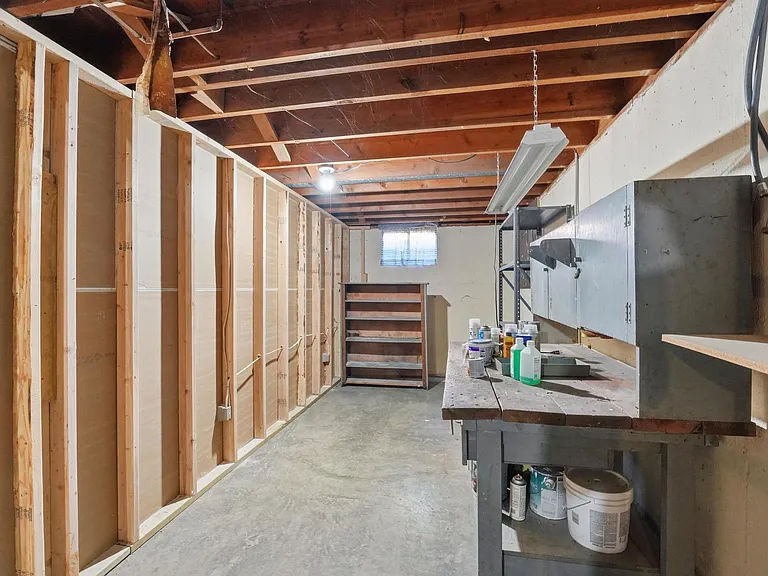 1707 NE 77th St — Photo 34