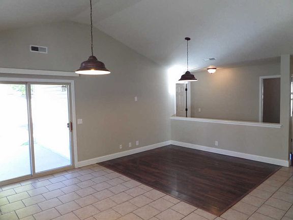 3rd image of 321 Sadie Ln