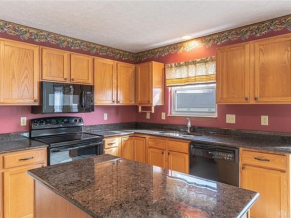 5th image of 1020 Kirkwall Ct