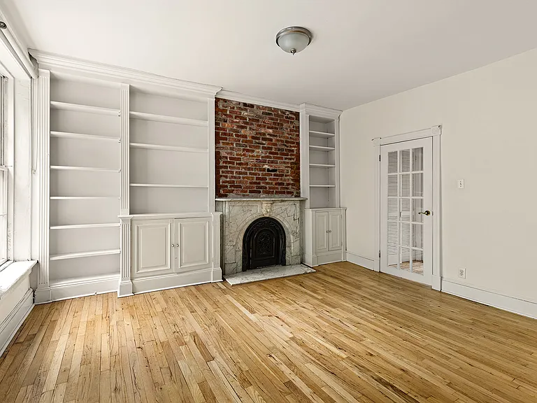 246 Cumberland St #2 — Photo 4