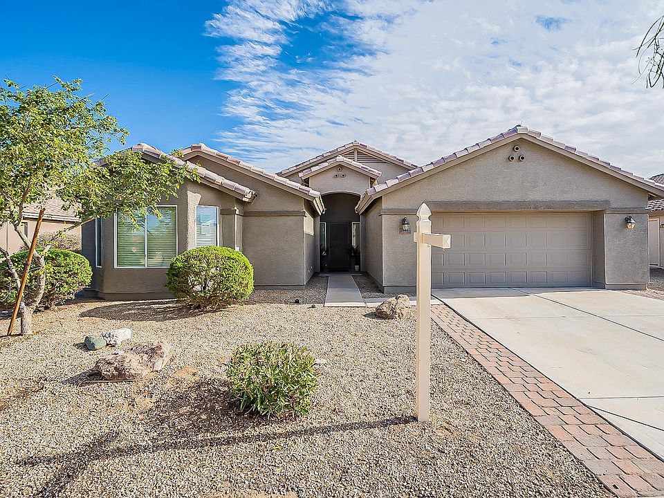 1st image of 146 S Lucia Ln