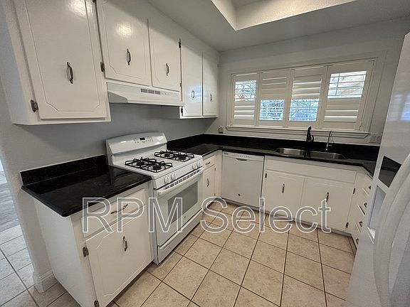 5th image of 533 Scottsdale Dr