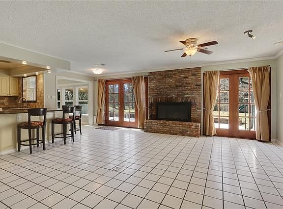 4th image of 103 Belle Cherie Dr