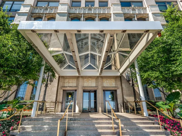 680 N Lake Shore Dr APT 1212, Chicago, IL 60611