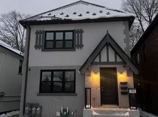 298 South Kingsway, Toronto, ON M6S3T9