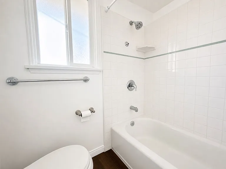 2106B Delaware Ave — Photo 16