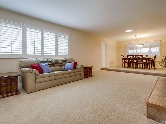 4th image of 42 W Sidlee St