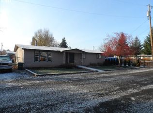 698 Division St, Elgin, OR 97827