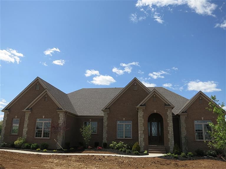 1st image of 118 Mill Rock Dr