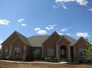 118 Mill Rock Dr, Nicholasville, KY 40356