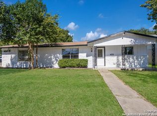 401 E Lindbergh Blvd, Universal City, TX 78148