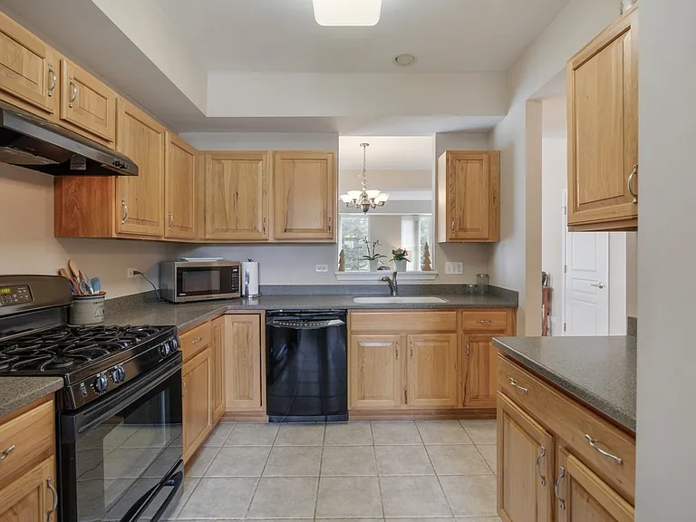 12452 Wedgemere Dr — Photo 5