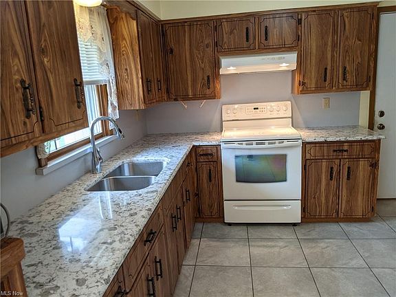 5th image of 1305 Gallo Dr