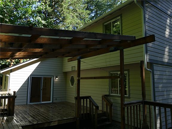 4th image of 4013 Green Cove St NW