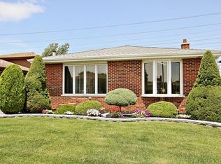 5910 W 75th Pl, Burbank, IL