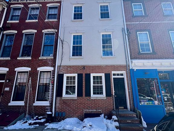2nd image of 713 S 2nd St #3