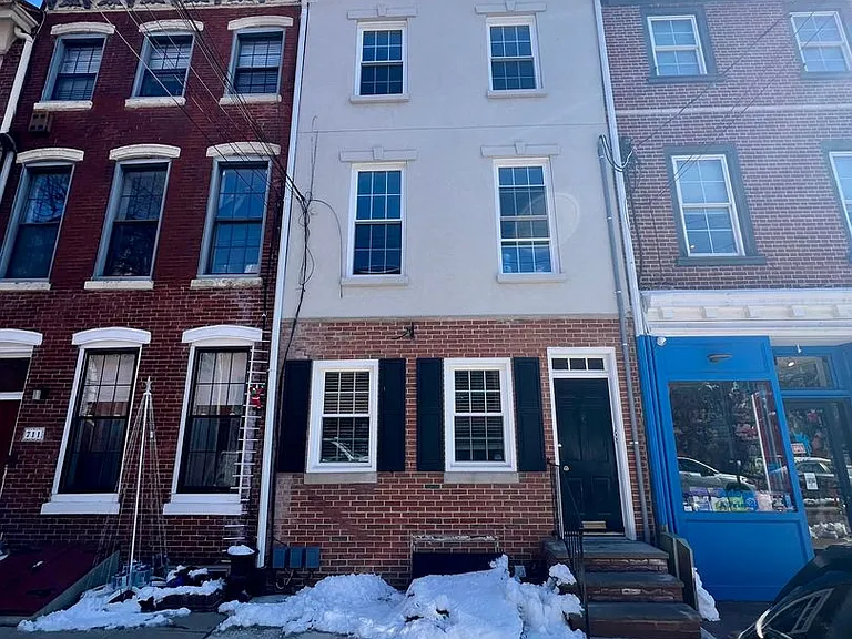 2nd St S 713 — Photo 1