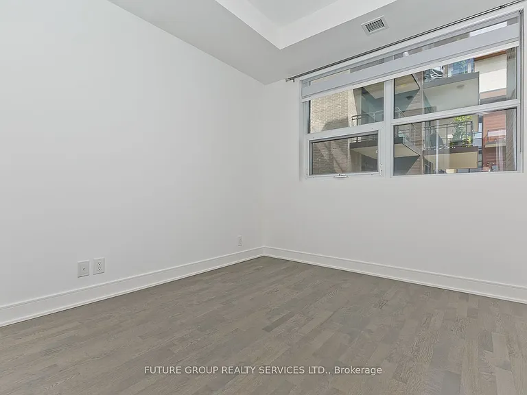 1575 Lakeshore Rd W #262 — Photo 17