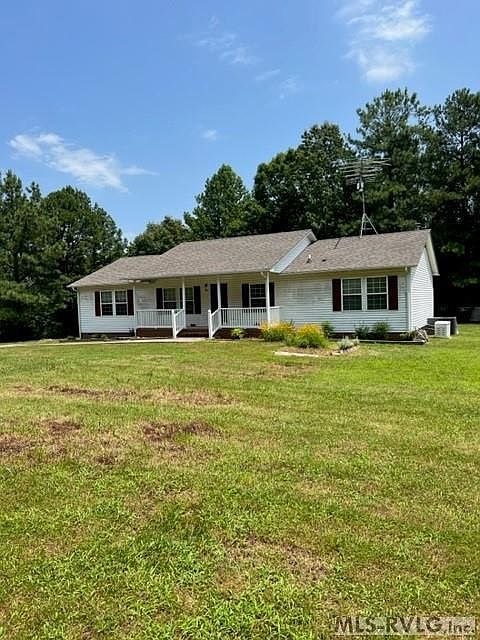 1st image of 386 Phillips Ln