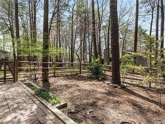 2nd image of 2210 Rocky Point Pkwy #2210