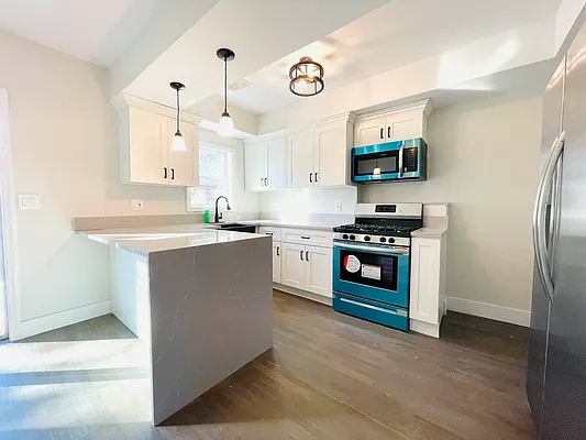 Rented by Blue Egg Realty Corp | media 13