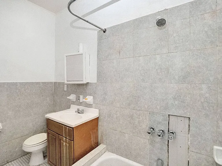 1241 College Ave #2B — Photo 5