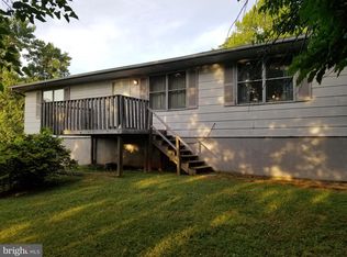 6 Paddock Ln, Fredericksburg, VA 22406