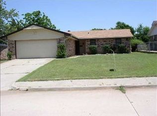 811 Glenwood Dr, Yukon, OK 73099