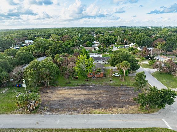 5th image of 4805 34th Avenue